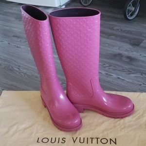 LV Pink Rainboots!